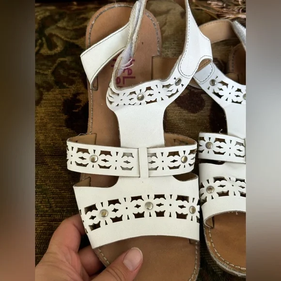 Rachel shoes size 4 sandals - Picture 2 of 5
